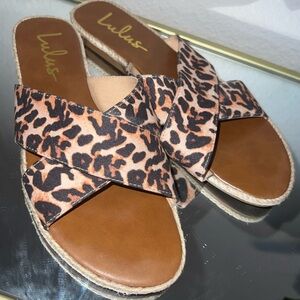 Lulus cheetah print sandals size 8